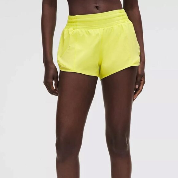 Lululemon Hotty Hot Low-Rise Lined Short 2.5" Bright Yellow  Size 8 - Picture 1 of 5
